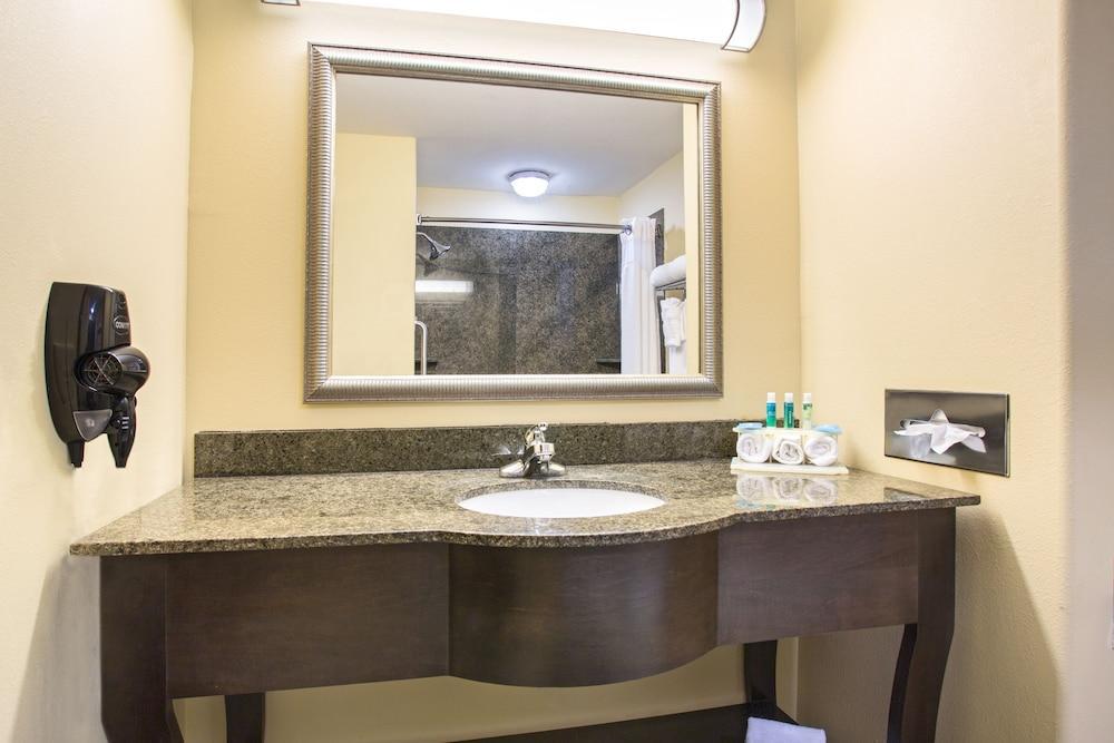 Holiday Inn Express And Suites Hotel - Pauls Valley By Ihg Kültér fotó